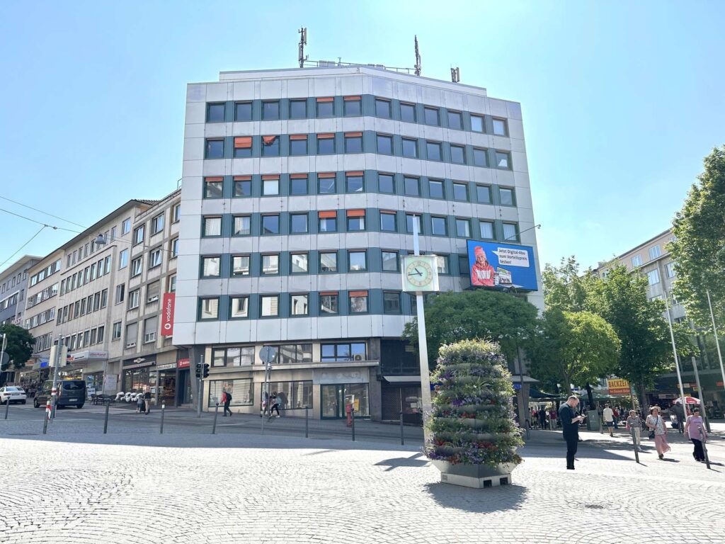 Gebäude